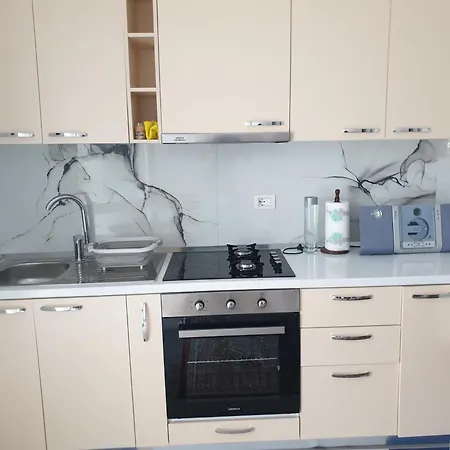 Kujtimi House Ubytování v soukromí